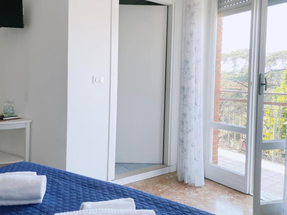 Confortini Rooms Sunday Верона Екстериор снимка