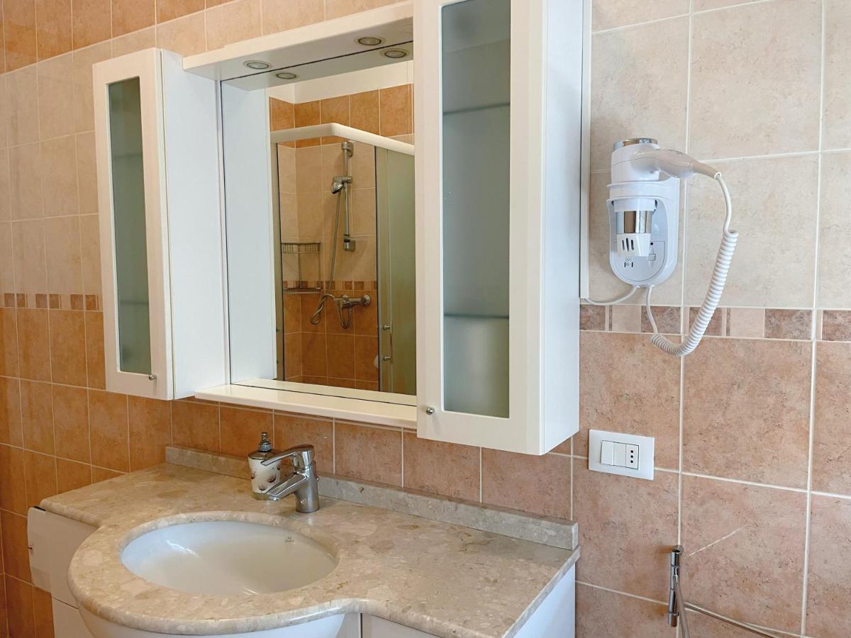 Confortini Rooms Sunday Верона Екстериор снимка