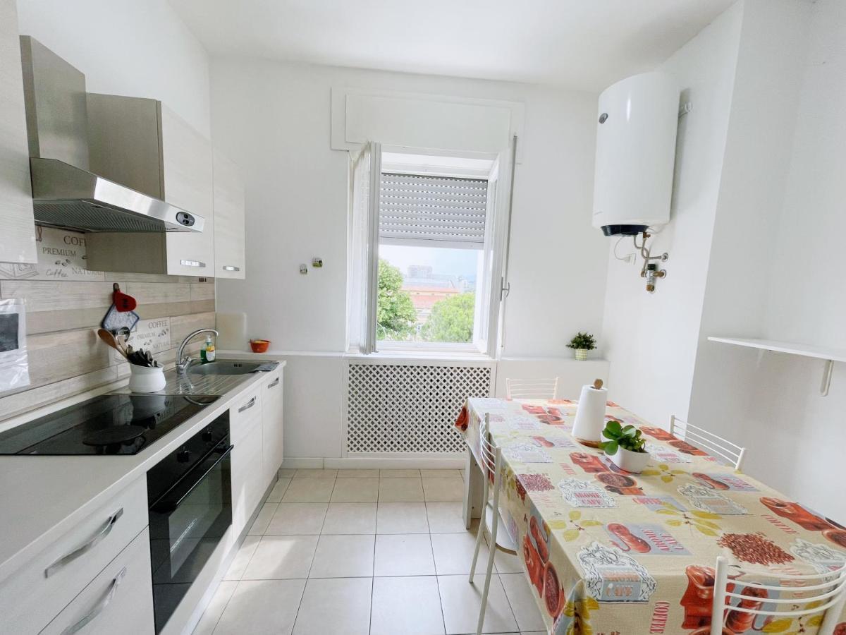 Confortini Rooms Sunday Верона Екстериор снимка