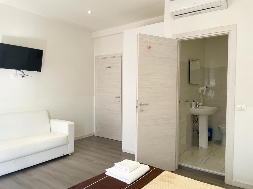 Confortini Rooms Sunday Верона Екстериор снимка
