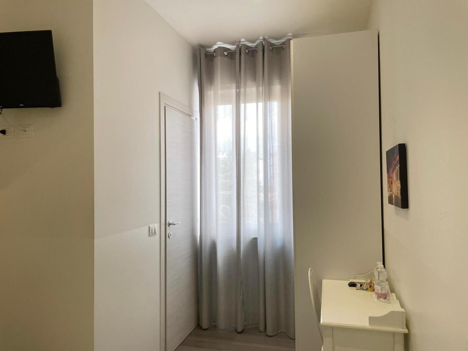 Confortini Rooms Sunday Верона Екстериор снимка
